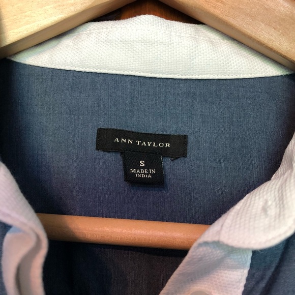 *3/$15* Ann Taylor Button Down Chambray Shirt S - Picture 3 of 3